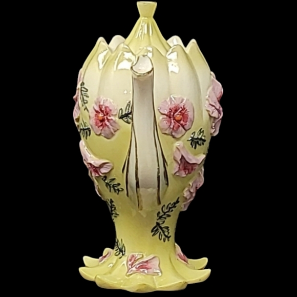 MINI DECORATIVE  SCALLOPED MINIATURE TEAPOT - NINI - Picture 2 of 12